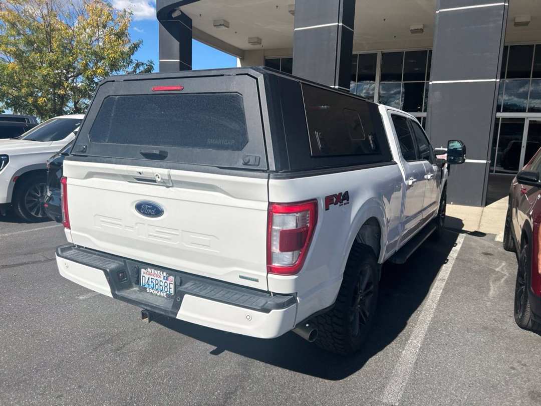 2023 Ford F-150 Lariat - Image 3