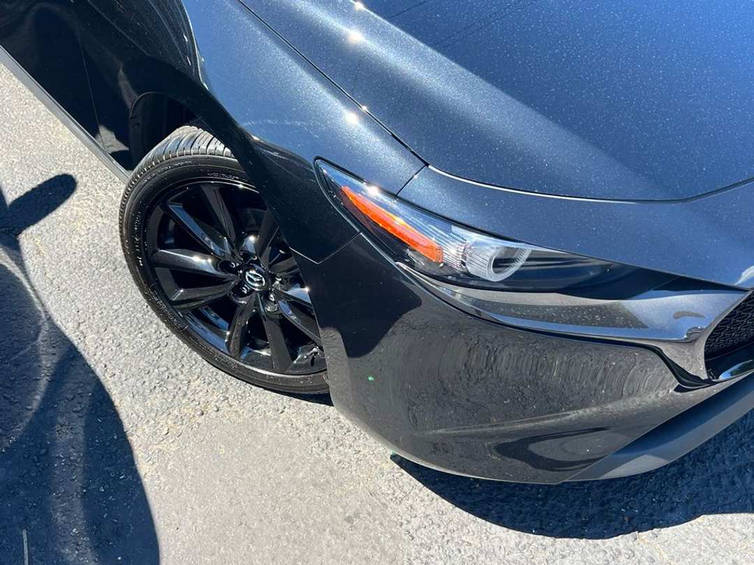 2025 MAZDA Mazda3 2.5 S Premium Package - Image 2
