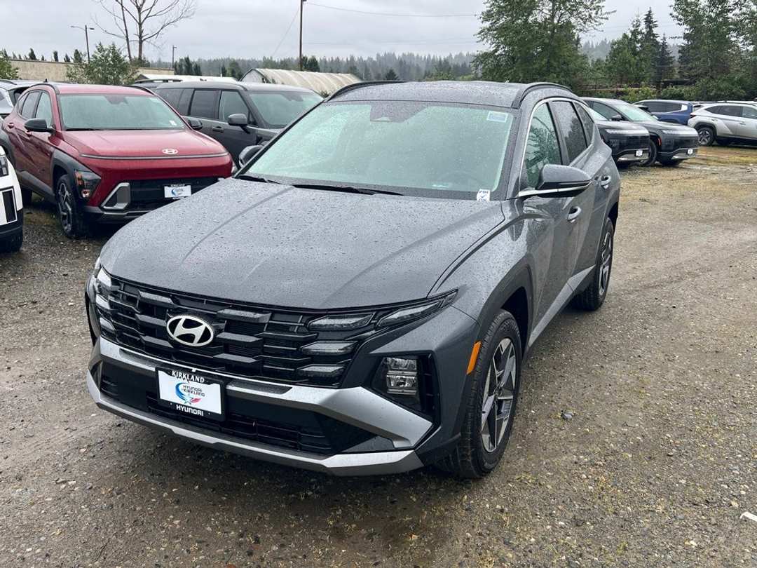 2026 Hyundai Tucson SEL Premium - Image 3
