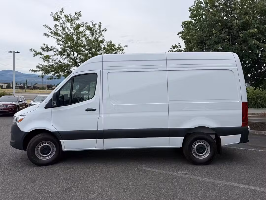 2026 Mercedes-Benz Sprinter 2500 - Image 3