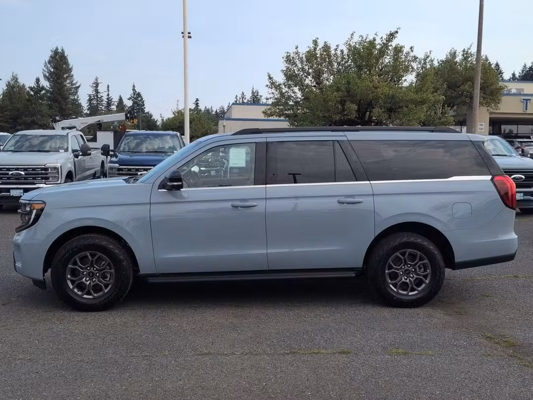 2027 Ford Expedition Max Active - Image 2