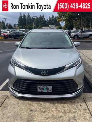 2021 Toyota Sienna XLE