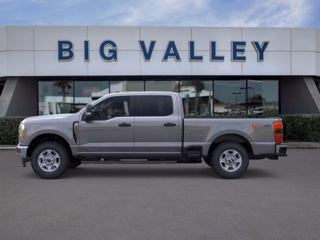 2026 Ford F-250Sd XLT - Image 3