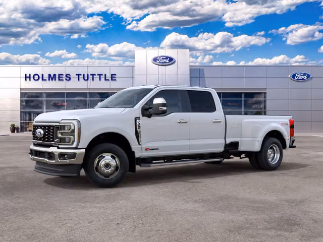 2027 Ford Super Duty F-350 Drw LARIAT