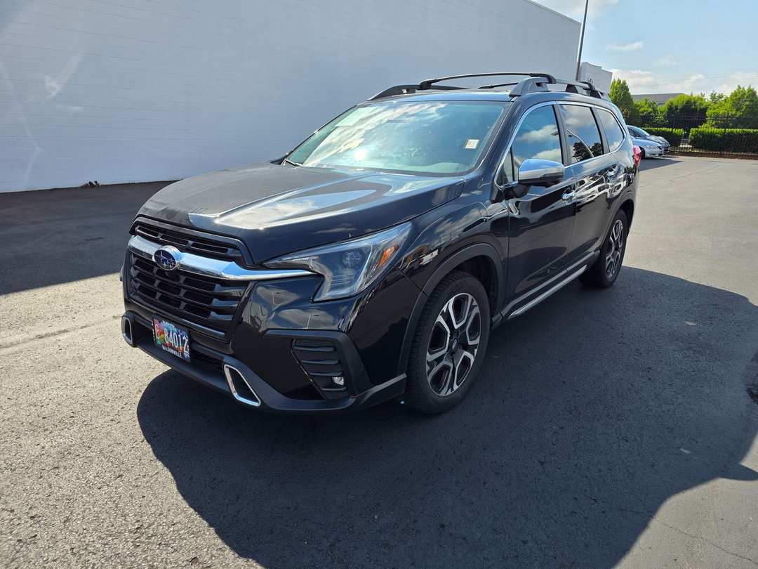 2023 Subaru Ascent Touring - Image 2
