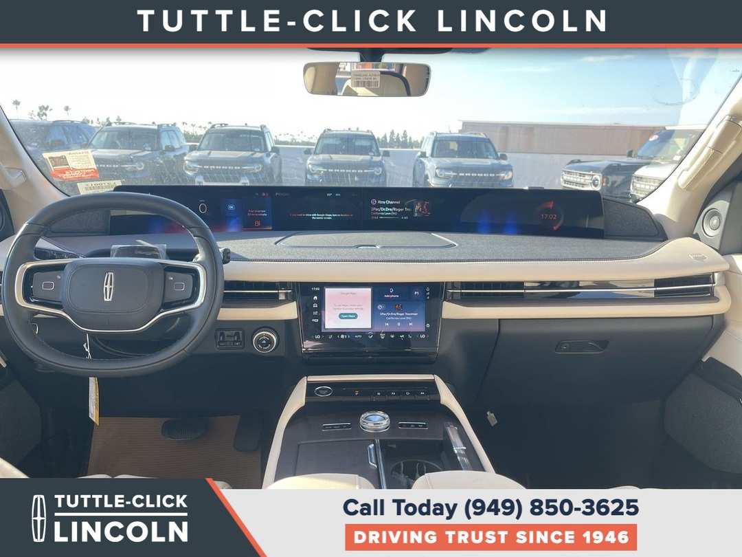 2027 Lincoln Navigator Reserve - Image 2