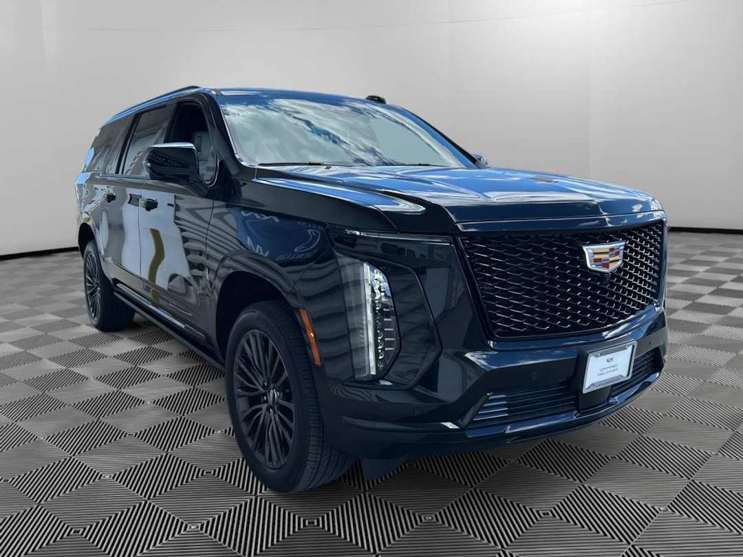 2026 Cadillac Escalade Esv Platinum Sport - Image 3