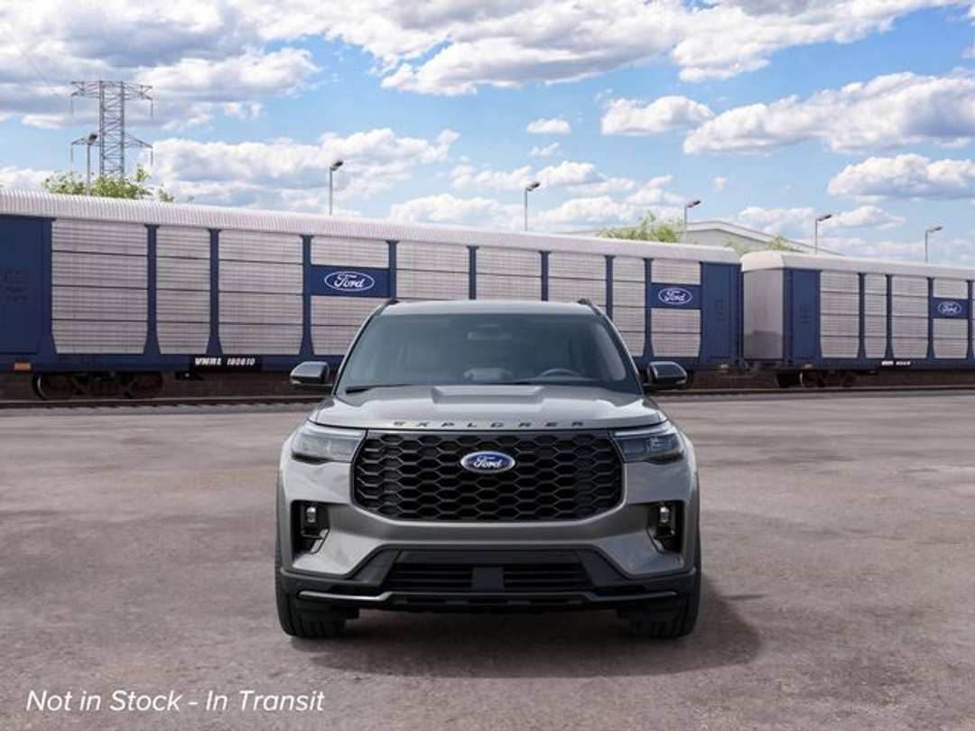 2027 Ford Explorer STLine - Image 3