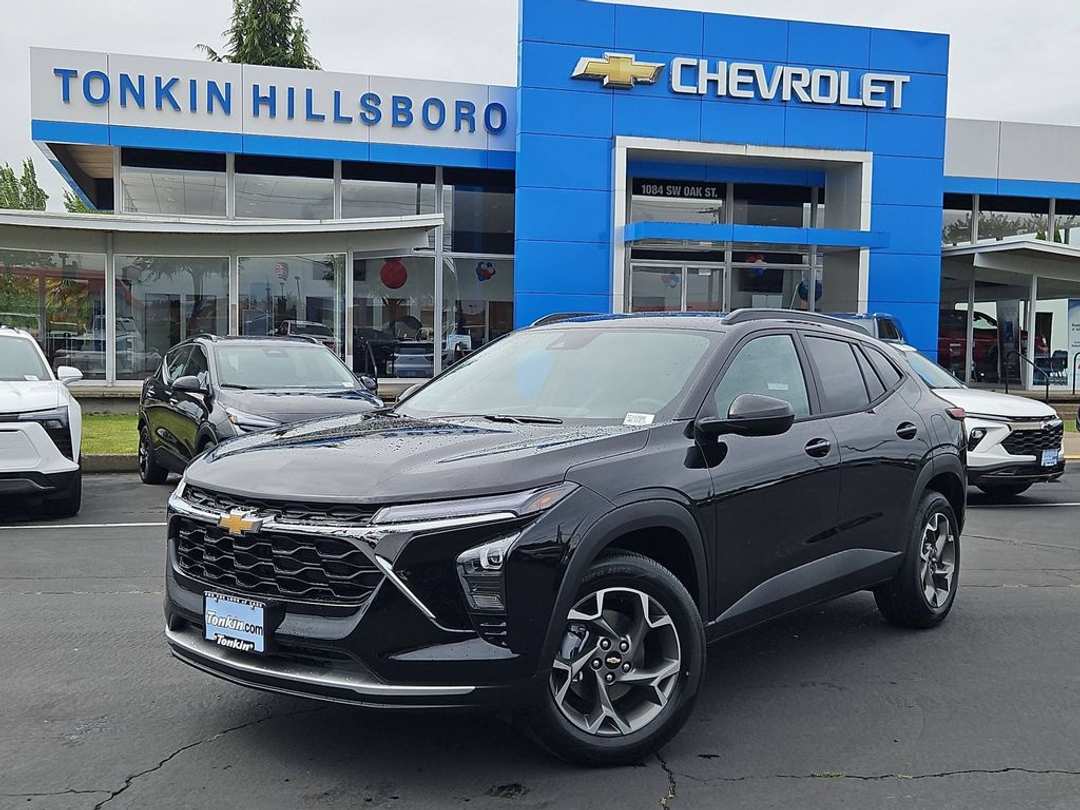 2026 Chevrolet Trax LT - Image 2