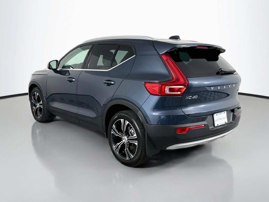 2022 Volvo Xc40 T5 Inscription - Image 3