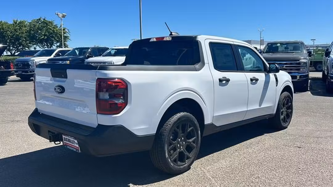 2026 Ford Maverick XLT - Image 3