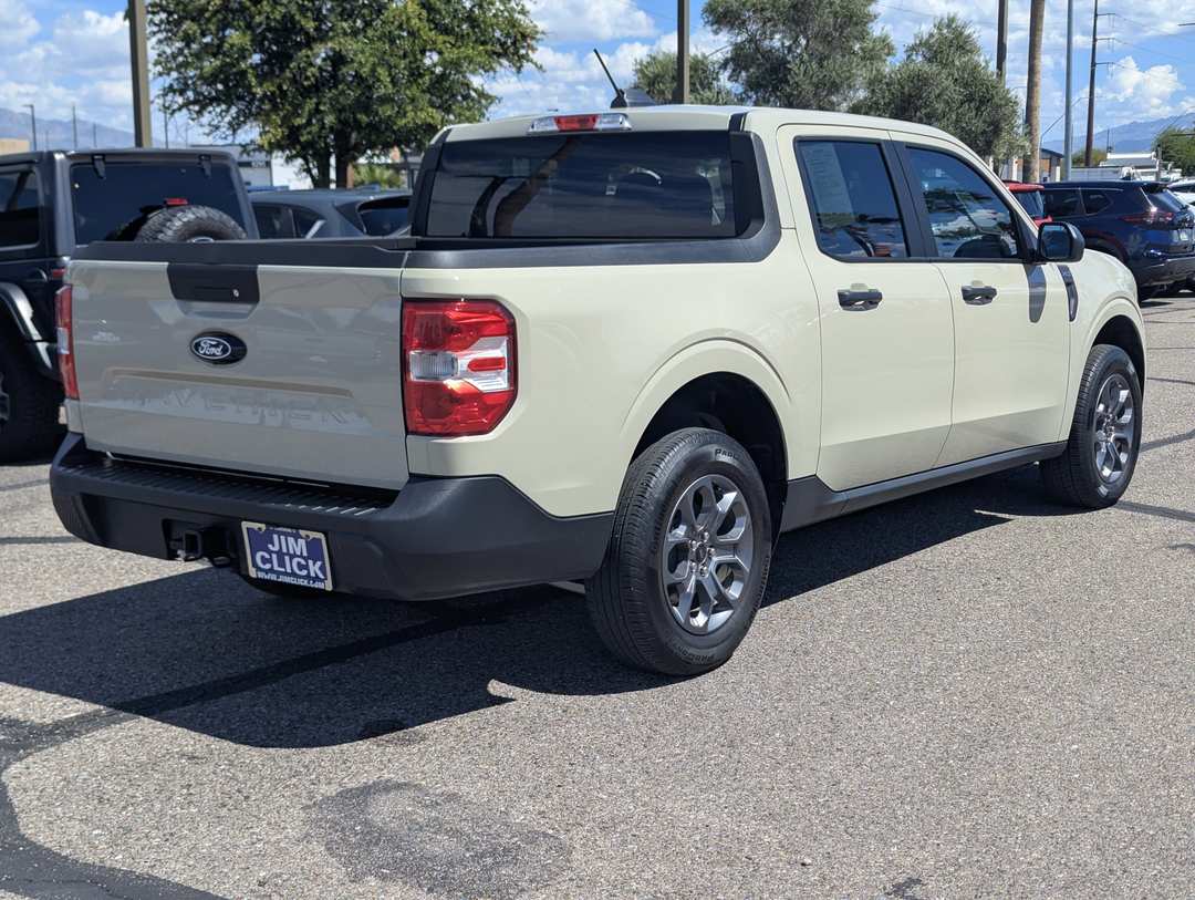 2025 Ford Maverick XLT - Image 2