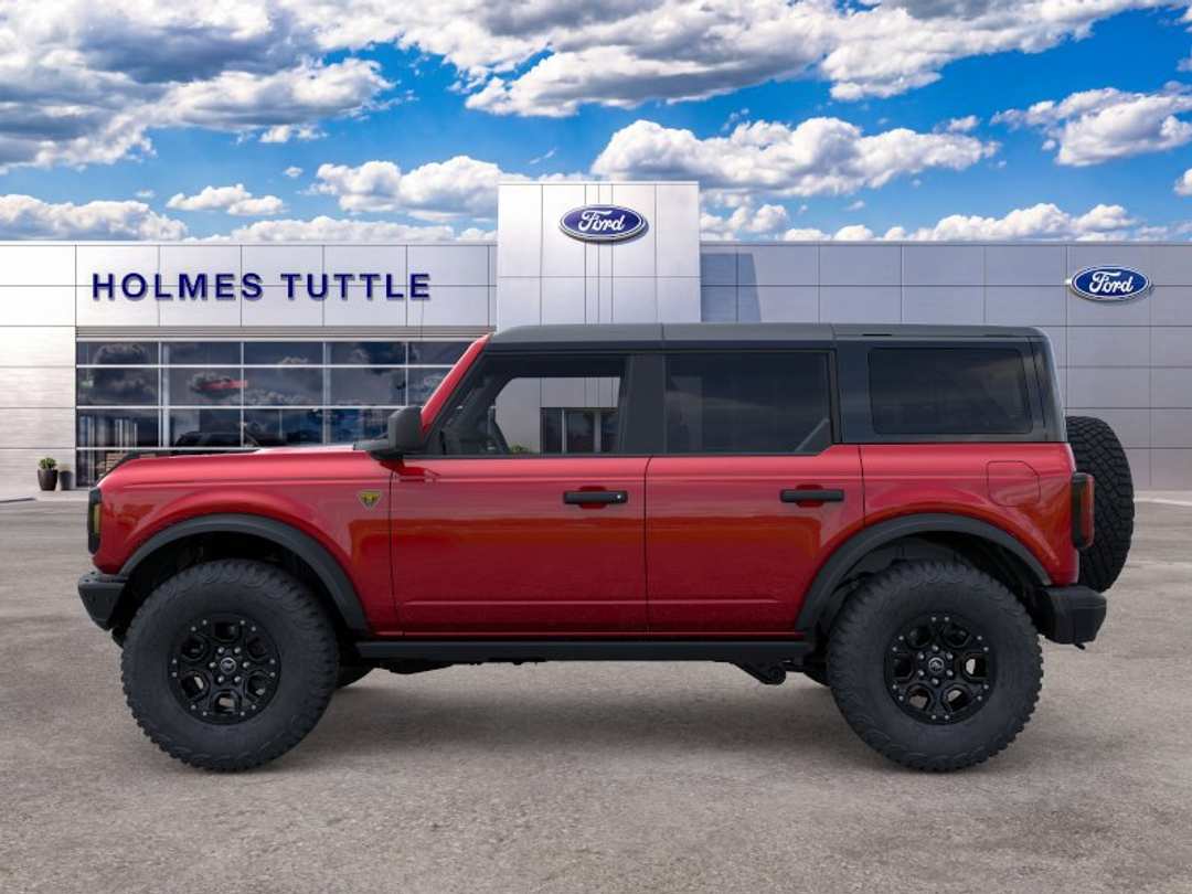 2026 Ford Bronco Badlands - Image 3