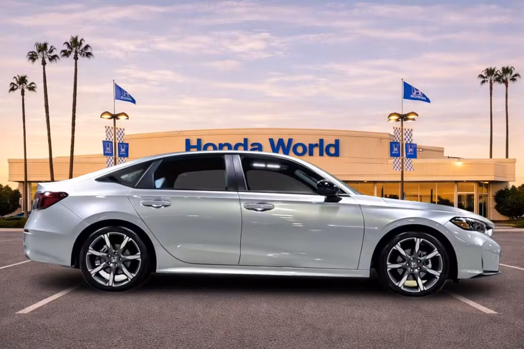 2026 Honda Civic Hybrid Sport - Image 3