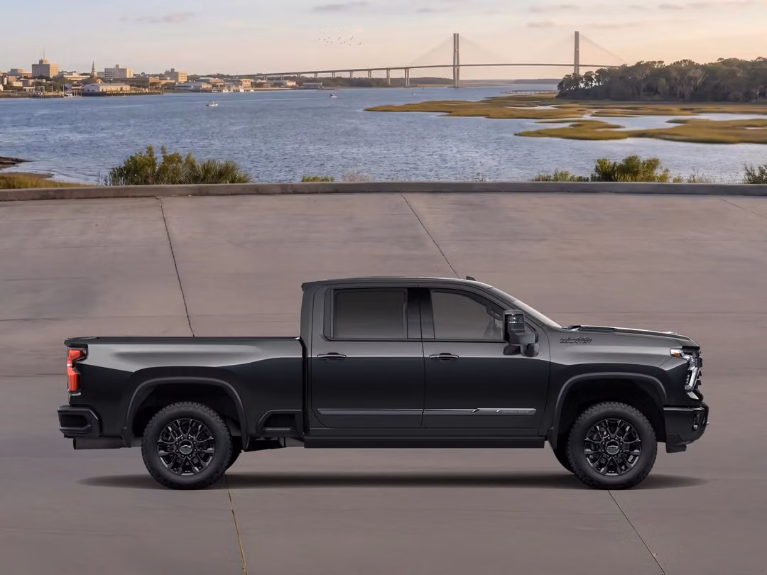 2026 Chevrolet Silverado 3500Hd High Country - Image 3