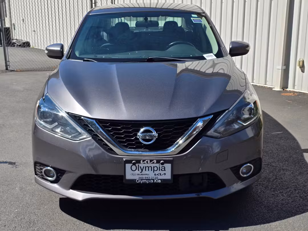 2019 Nissan Sentra SR - Image 2