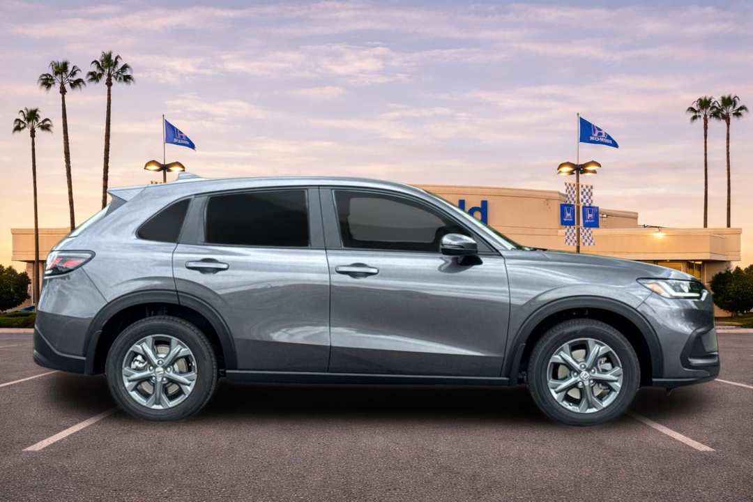 2027 Honda HR-V LX - Image 3