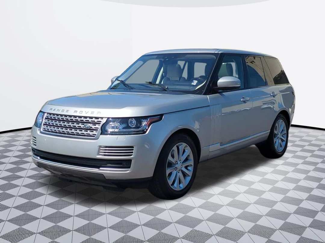 2017 Land Rover Range Rover 3.0L V6 Supercharged HSE - Image 2