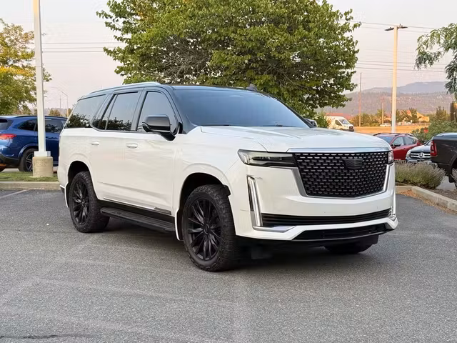 2022 Cadillac Escalade Luxury
