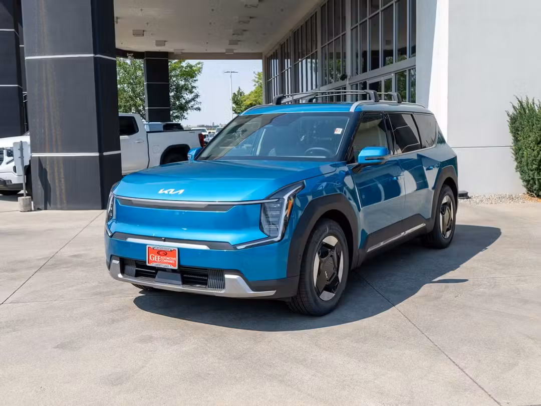 2026 Kia Ev9 Wind - Image 3