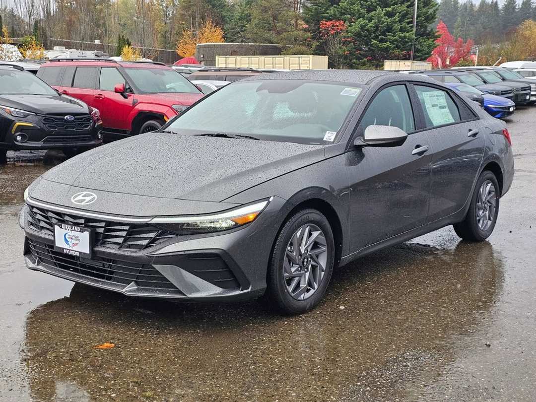 2026 Hyundai Elantra Hybrid Blue - Image 3