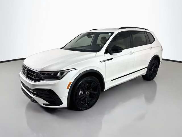 2023 Volkswagen Tiguan 2.0T SE RLine Black