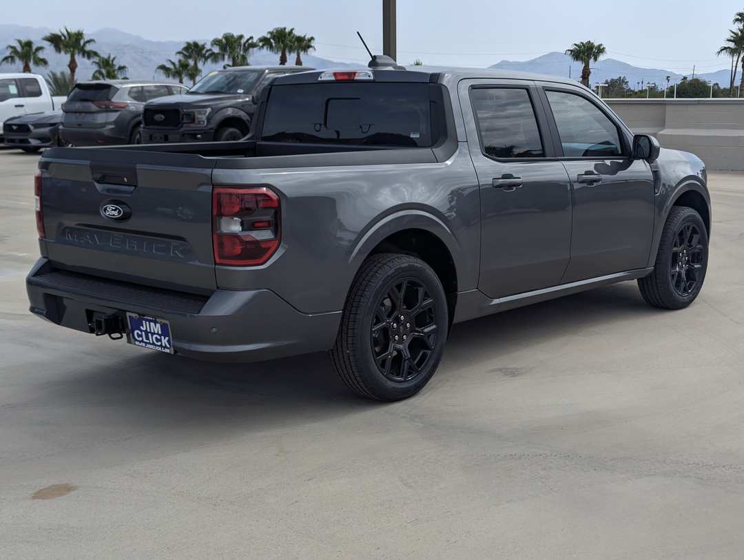2026 Ford Maverick Lobo High - Image 2