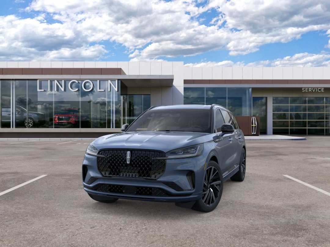 2026 Lincoln Aviator Black Label - Image 2