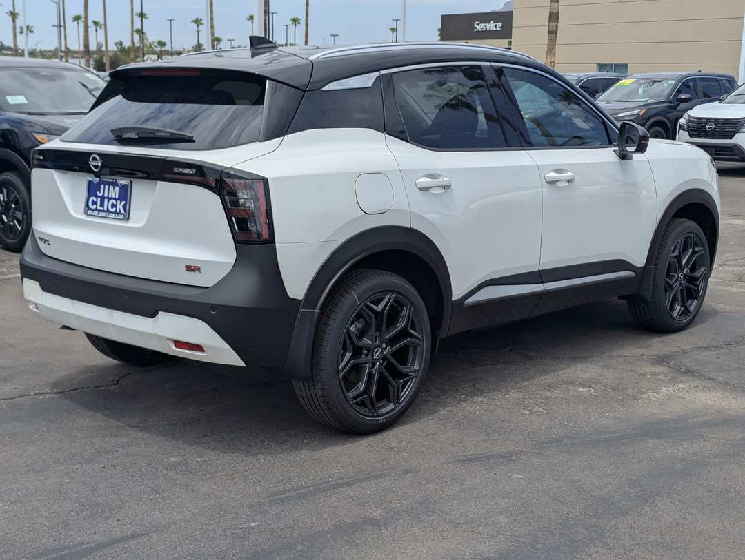 2026 Nissan Kicks SR - Image 2