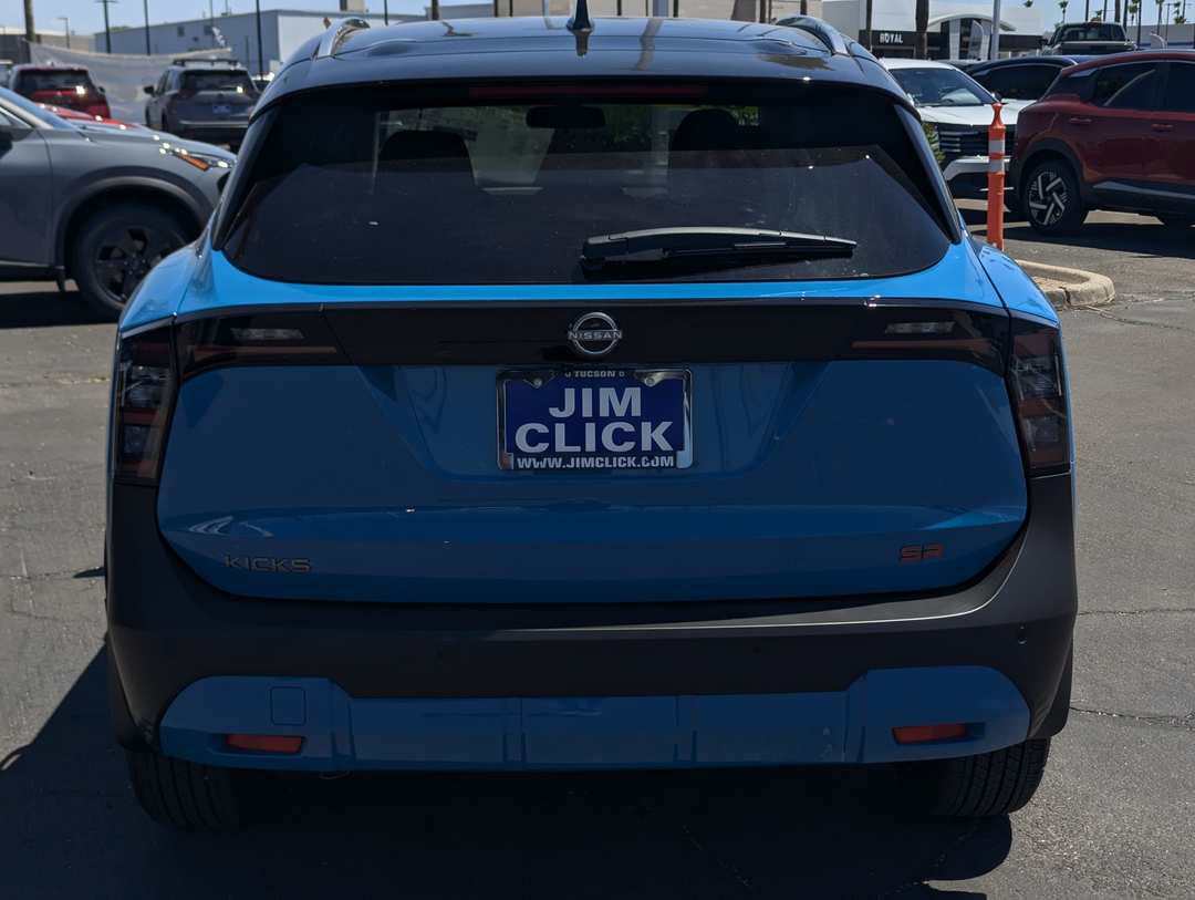 2026 Nissan Kicks SR - Image 3