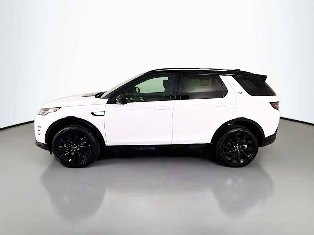 2025 Land Rover Discovery Sport SE - Image 2