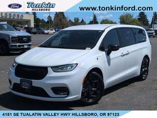 2024 Chrysler Pacifica Hybrid Select S Appearance