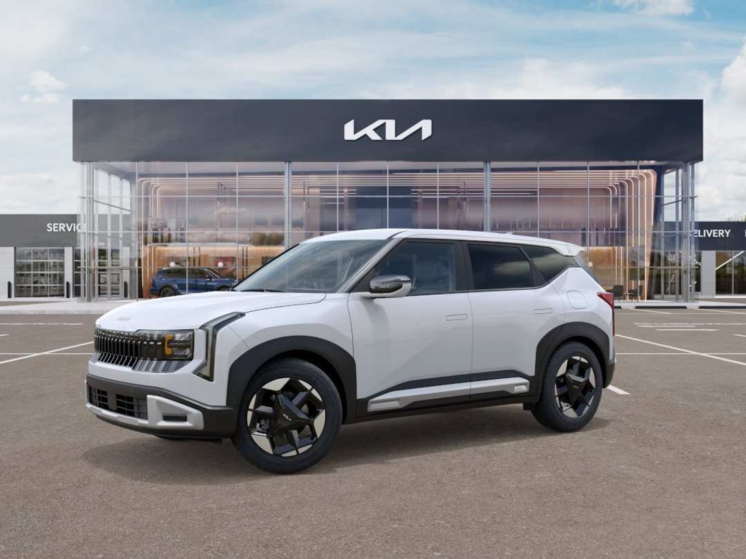 2027 Kia Seltos EX - Image 3