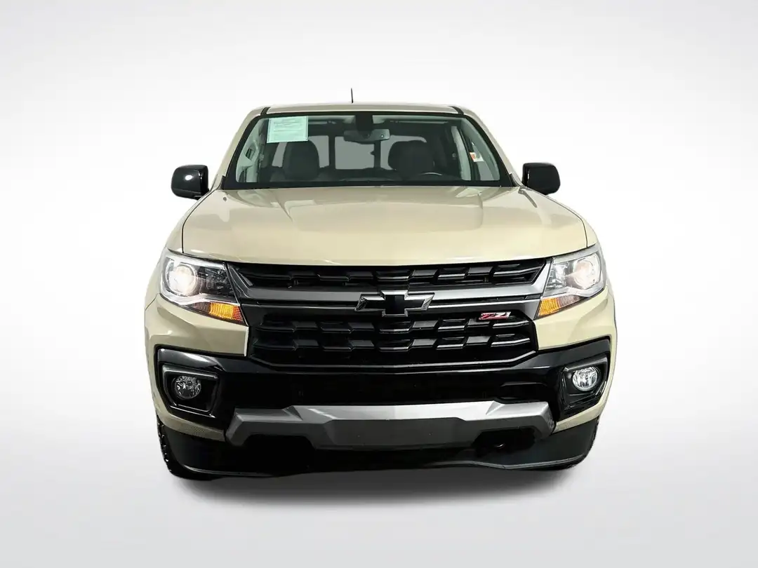 2022 Chevrolet Colorado Z71 - Image 2