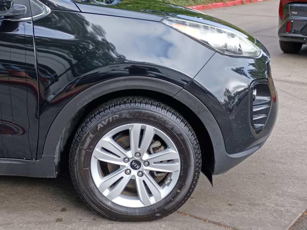 2018 Kia Sportage LX - Image 2