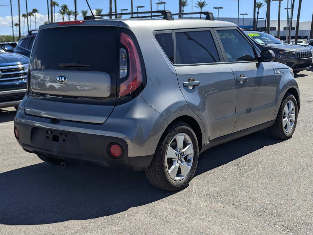 2018 Kia Soul Base - Image 2