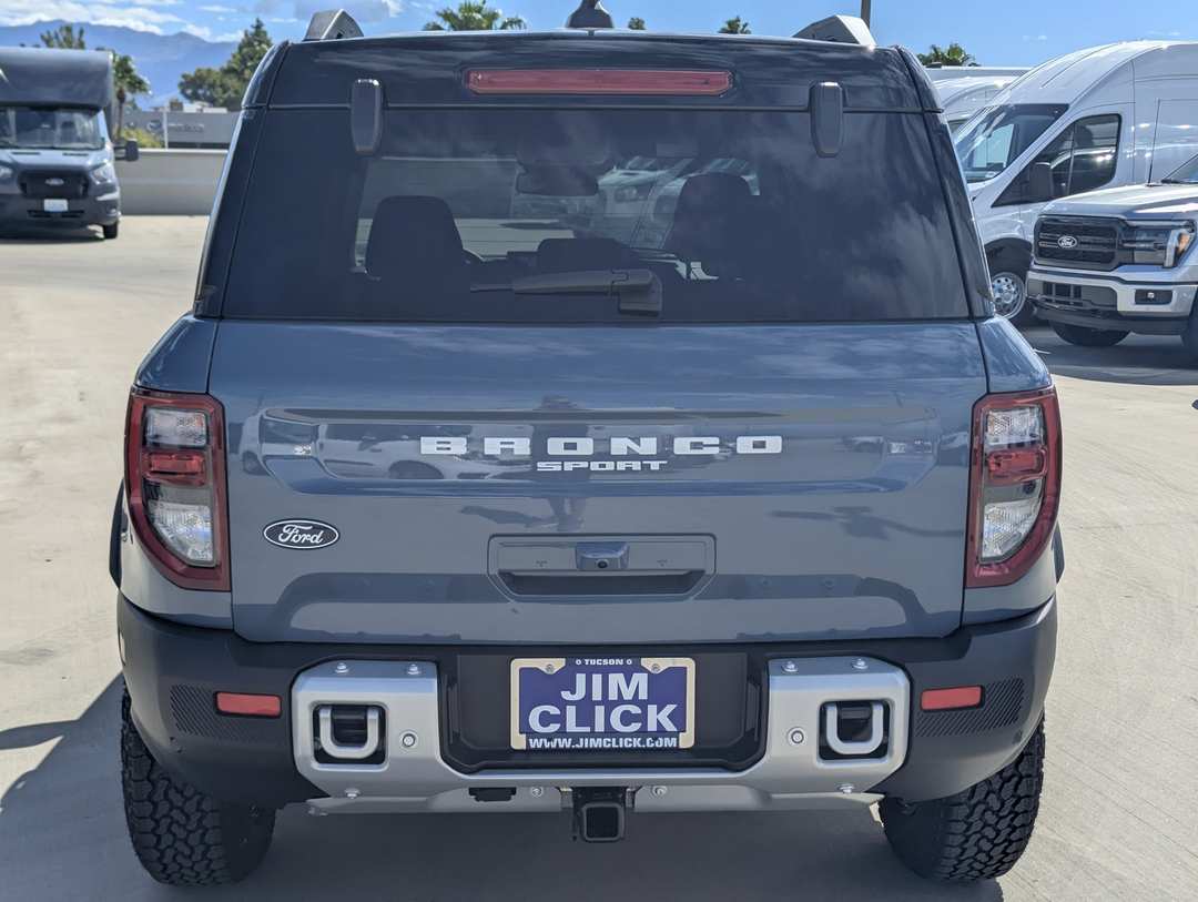 2026 Ford Bronco Sport Outer Banks - Image 3