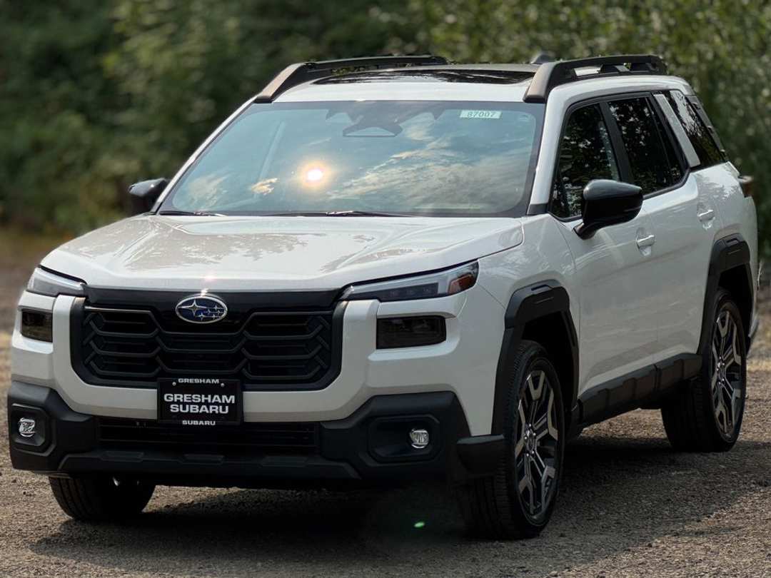 2026 Subaru Outback Touring - Image 3