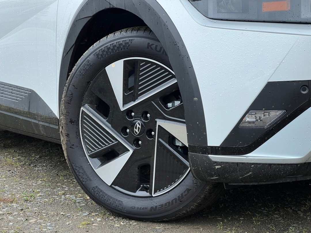 2026 Hyundai Ioniq 5 SEL - Image 2