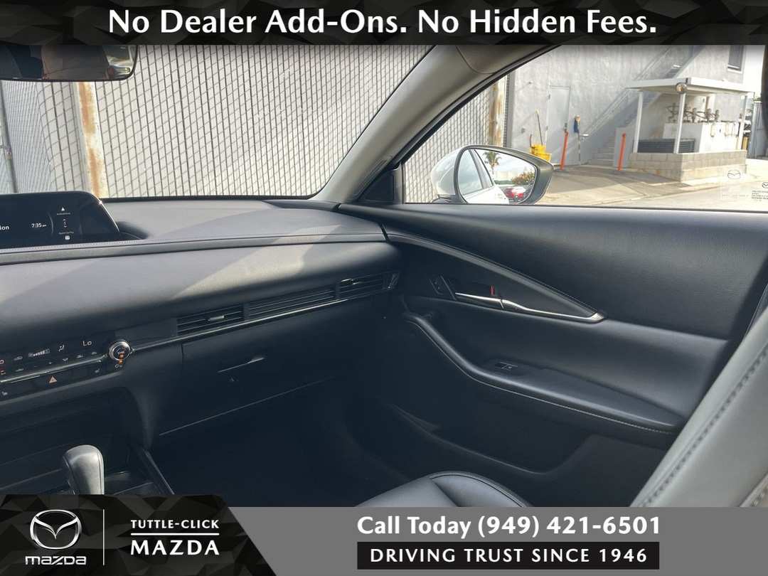 2025 MAZDA Cx-30 2.5 S Preferred Package - Image 3