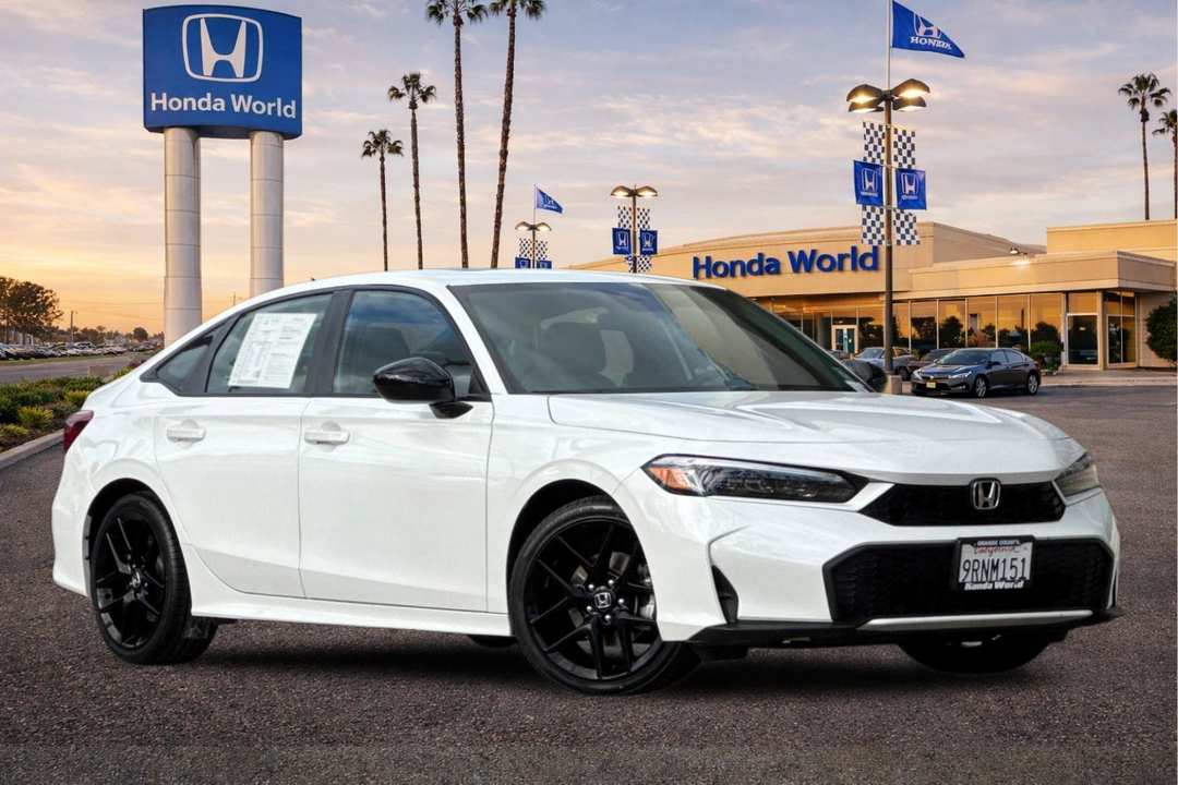 2025 Honda Civic Hybrid Sport - Image 2