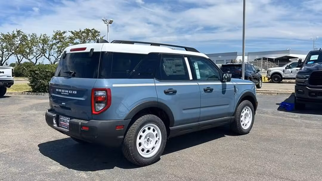 2026 Ford Bronco Sport Heritage - Image 3