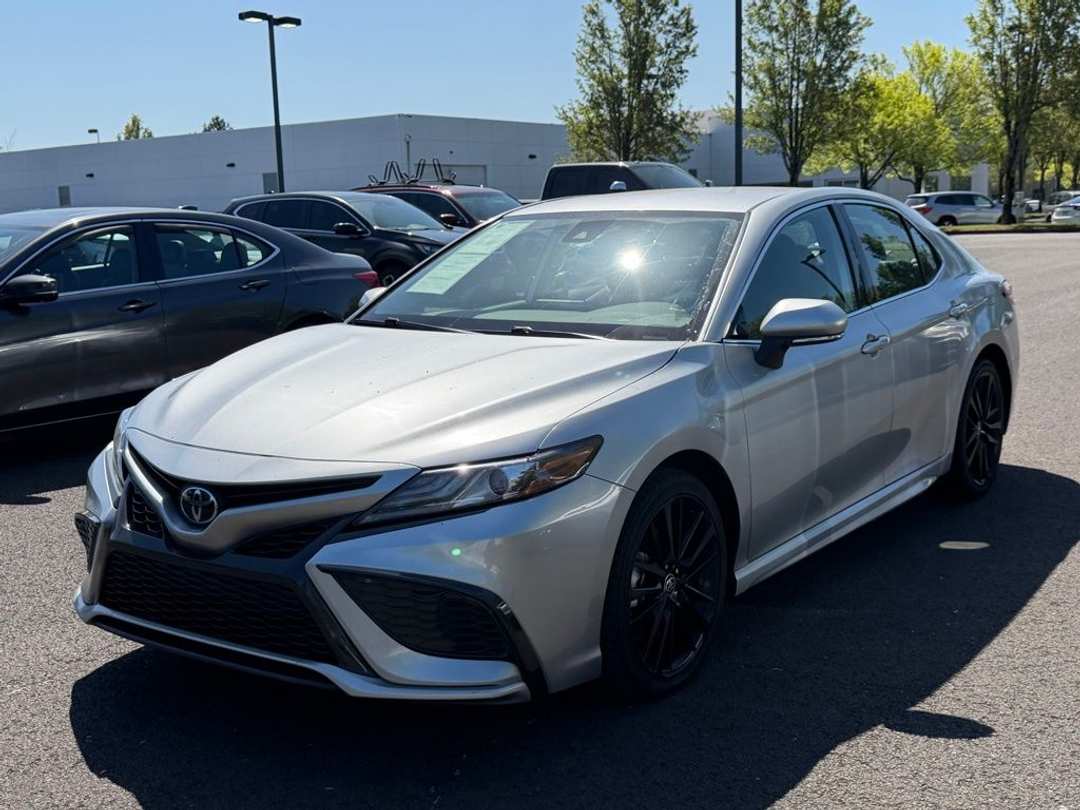 2024 Toyota Camry XSE - Image 3