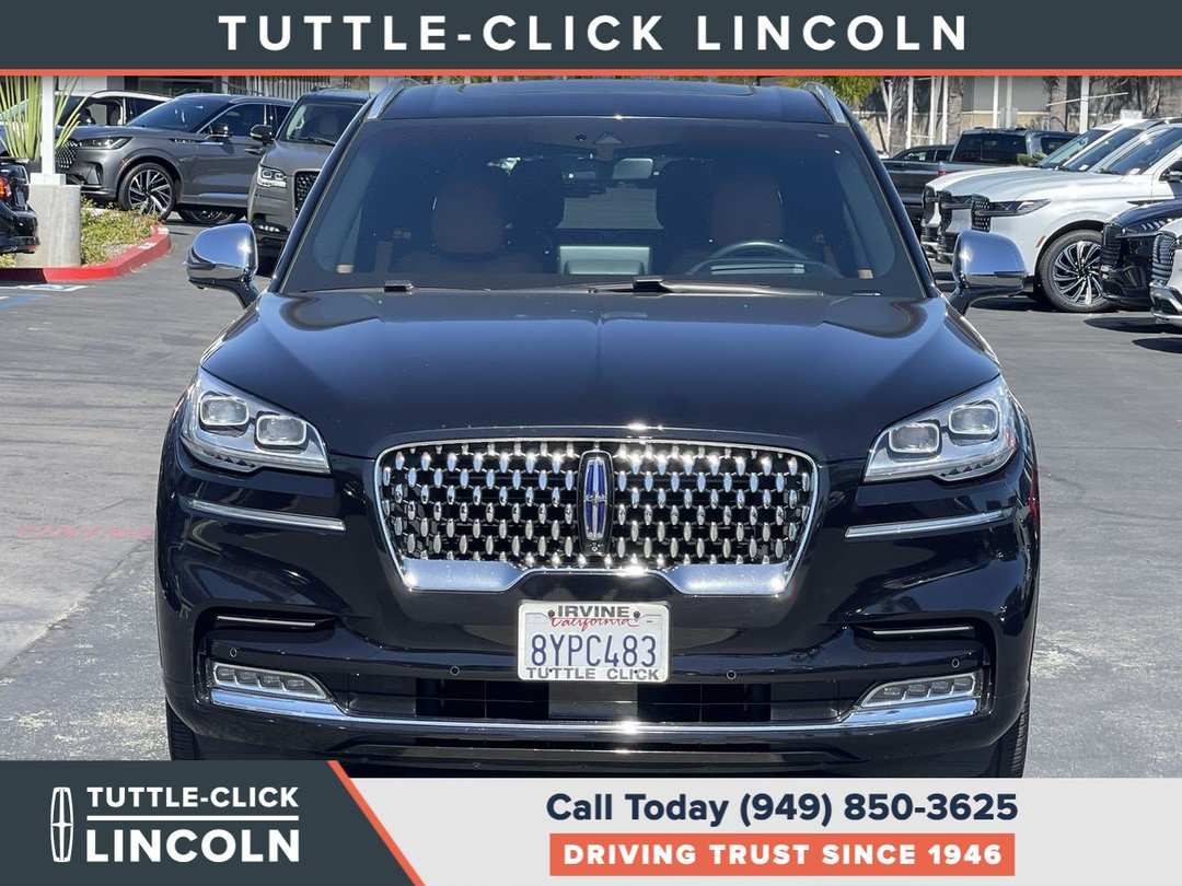 2022 Lincoln Aviator Black Label Grand Touring - Image 2