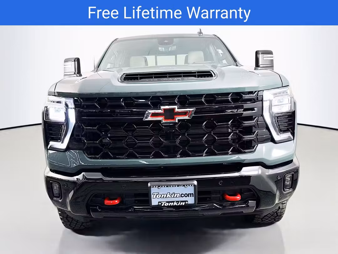 2026 Chevrolet Silverado 2500Hd ZR2 - Image 2