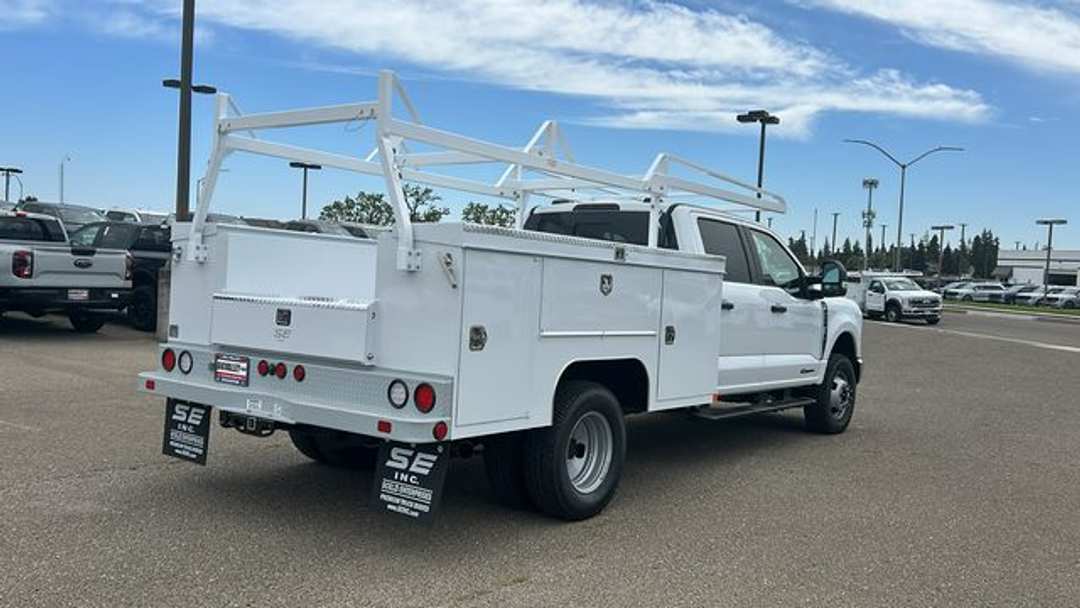 2026 Ford F-350Sd XL - Image 3