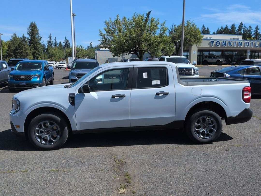 2026 Ford Maverick XLT - Image 2