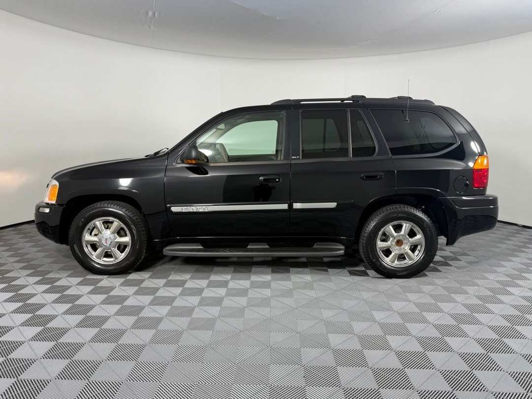 2002 GMC Envoy SLT - Image 2
