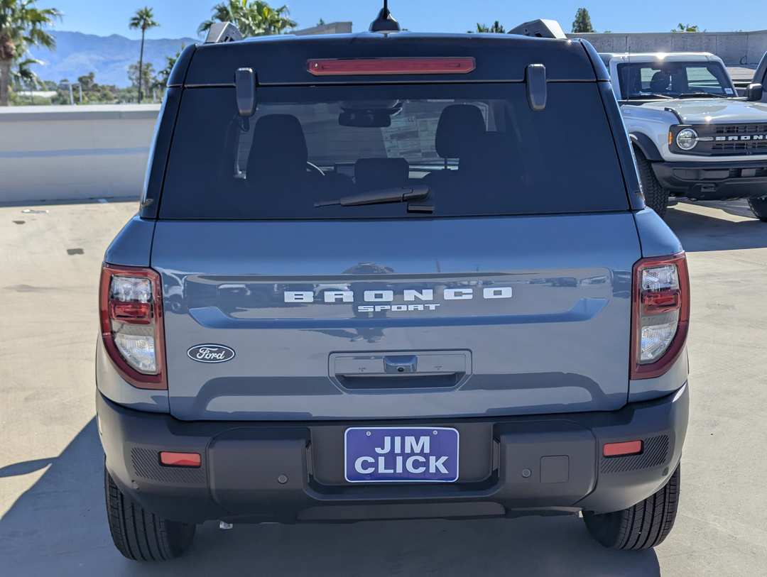 2026 Ford Bronco Sport Outer Banks - Image 3