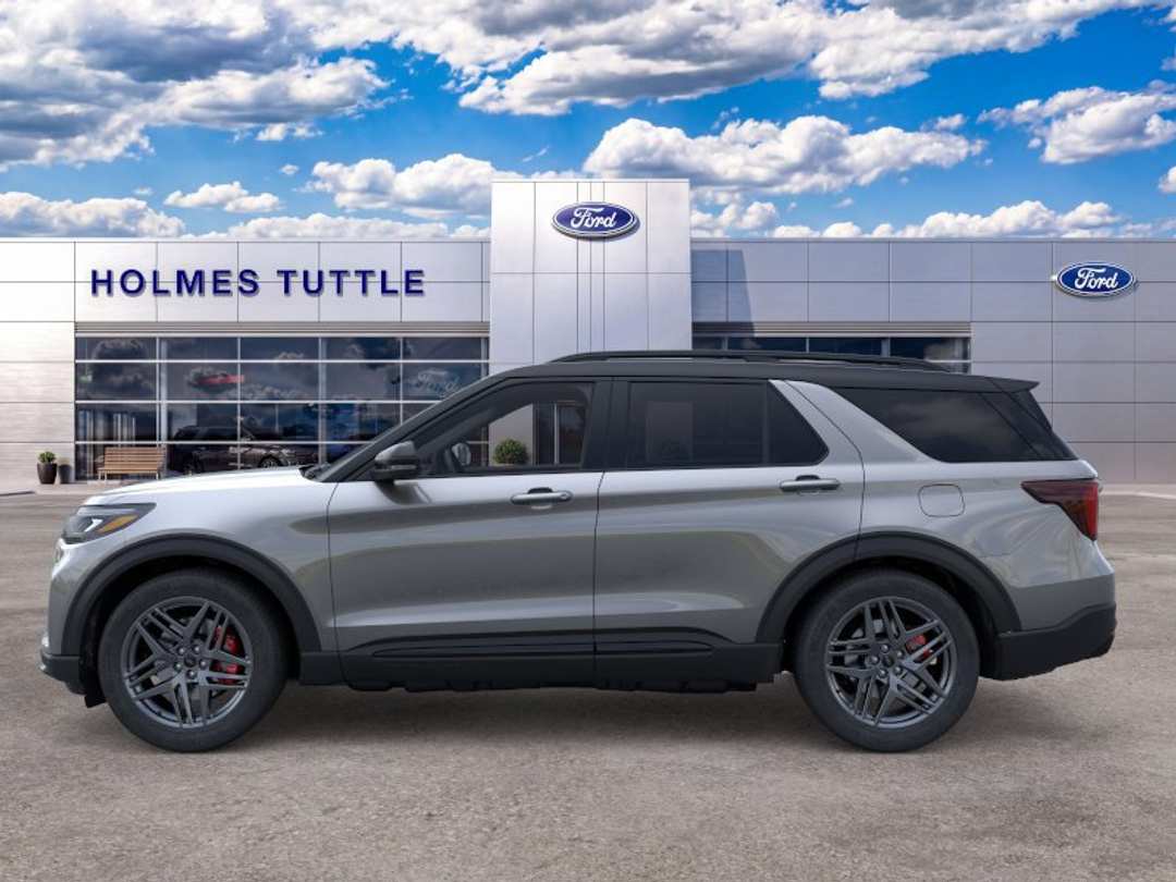 2026 Ford Explorer ST - Image 3